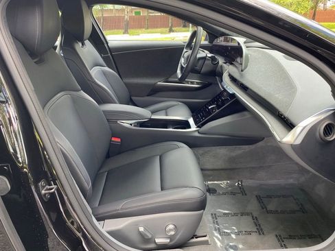 Used 2023 Lucid Air Pure image 44