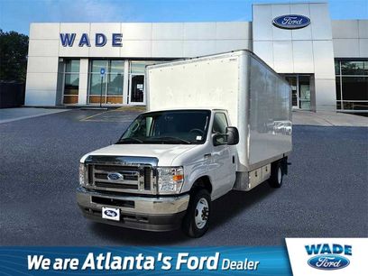 Used 2023 Ford E-450 and Econoline 450 Super Duty w/ Power Windows & Locks Group