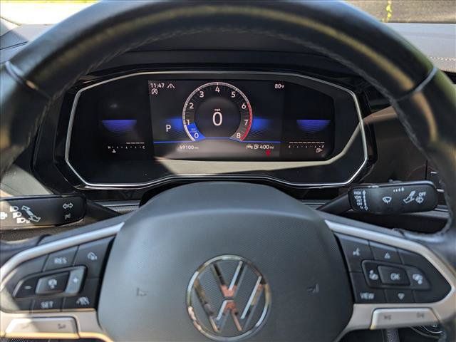 Certified 2023 Volkswagen Jetta SE w/ Panoramic Sunroof Package FWD image 35