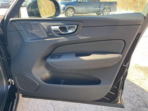 New 2026 Volvo XC60 B5 Ultra w/ Climate Package image 13