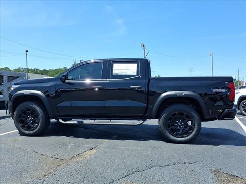 New 2026 Chevrolet Colorado Trail Boss AWD/4WD image 6
