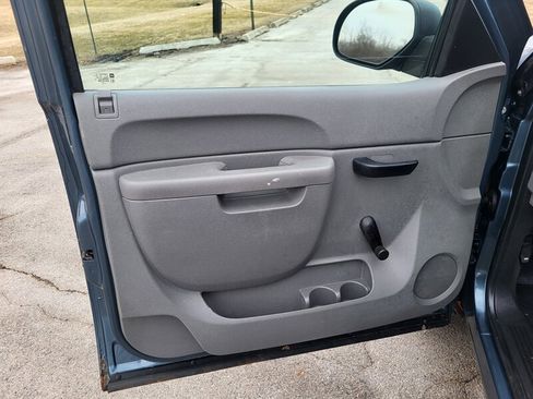 Used 2010 Chevrolet Silverado 1500 W/T image 19