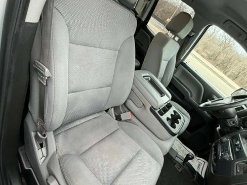 Used 2016 Chevrolet Silverado 1500 Custom w/ Custom Convenience Package image 12