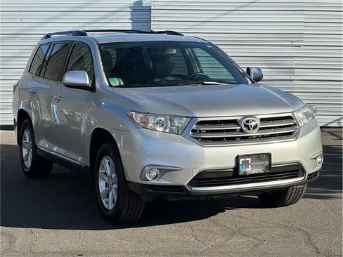 Used 2013 Toyota Highlander 4WD image 8