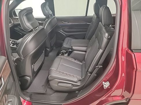 New 2025 Jeep Grand Cherokee L Summit image 10