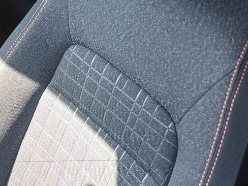 Certified 2025 Honda HR-V Sport image 25