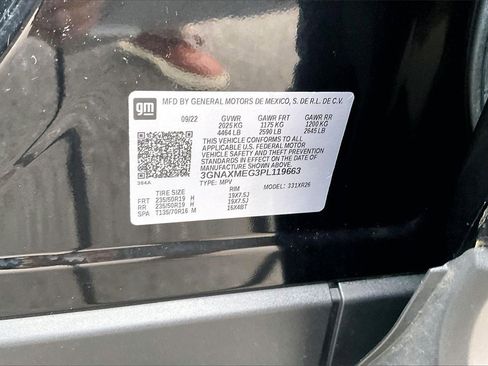 Used 2023 Chevrolet Equinox RS w/ RS Leather Package image 34