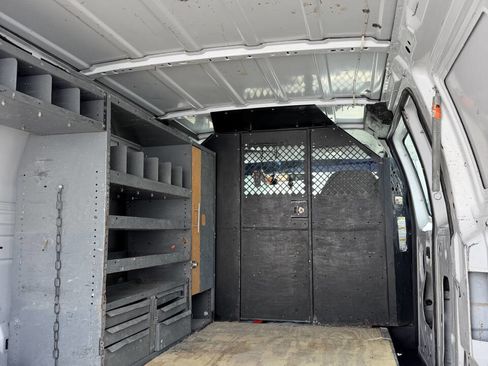 Used 2007 Ford E-250 and Econoline 250 RWD image 7