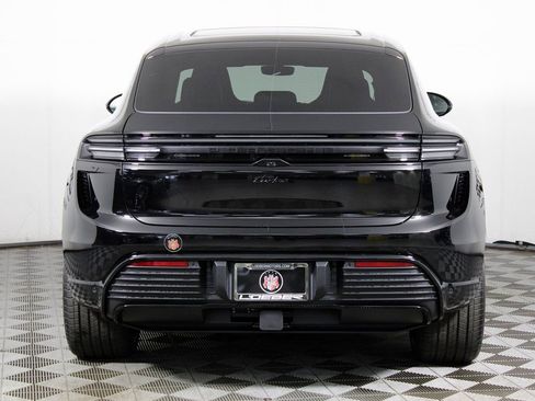 Certified 2025 Porsche Macan Turbo Electric image 6