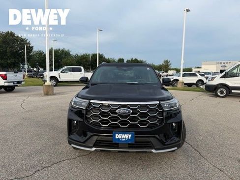 Used 2025 Ford Explorer Platinum w/ LUX Leather Package AWD/4WD image 3