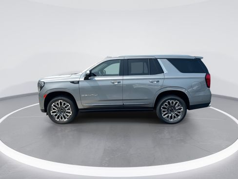 Used 2023 GMC Yukon Denali Ultimate AWD/4WD image 6