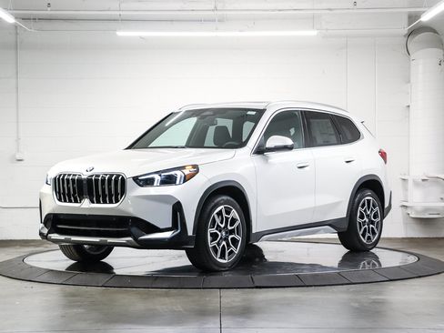 New 2026 BMW X1 xDrive28i w/ Convenience Package AWD/4WD image 3