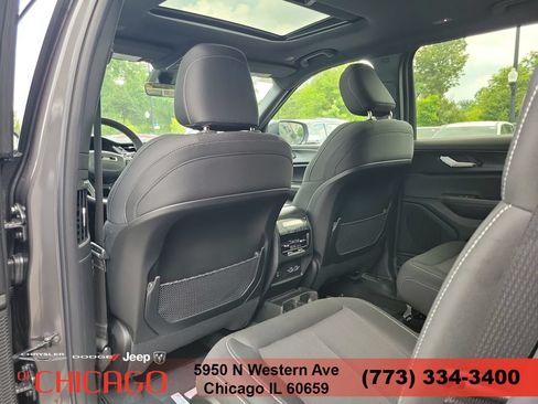New 2026 Jeep Grand Cherokee L 4WD image 10