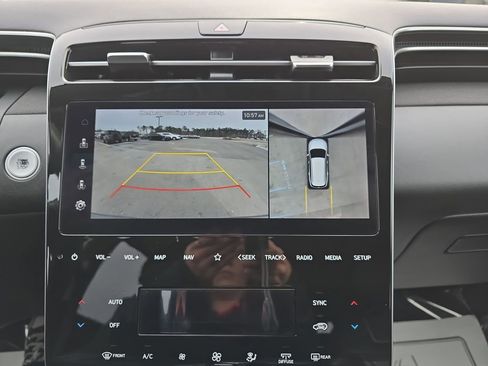 Used 2024 Hyundai Tucson Limited image 27