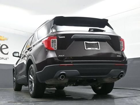 Used 2023 Ford Explorer XLT w/ Equipment Group 202A AWD/4WD image 72