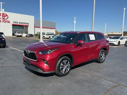 Used 2023 Toyota Highlander XLE