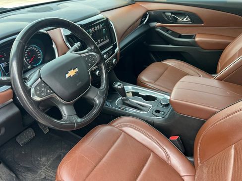 Used 2019 Chevrolet Traverse High Country AWD/4WD image 11