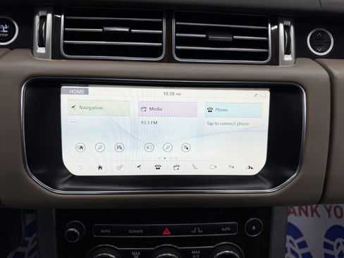 Used 2017 Land Rover Range Rover HSE image 17