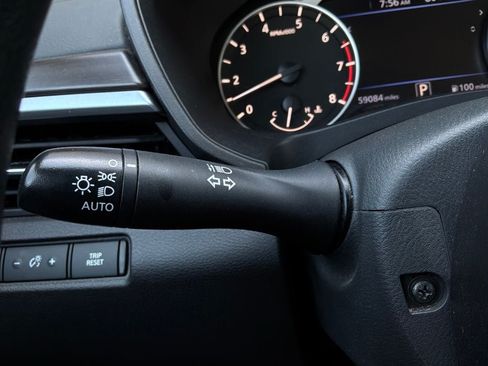 Used 2023 Nissan Altima 2.5 SV FWD image 35