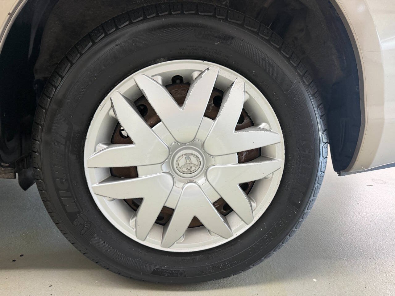 Used 2005 Toyota Sienna CE FWD image 24