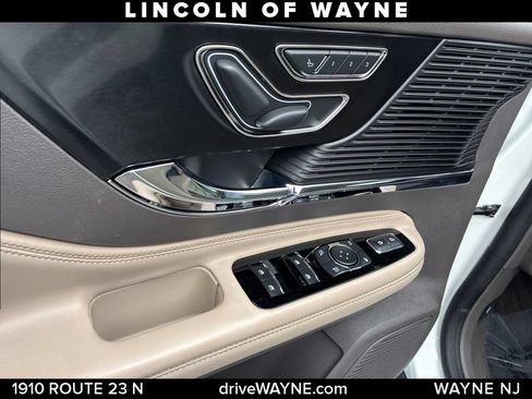 Certified 2022 Lincoln Corsair AWD w/ Premium Package image 14