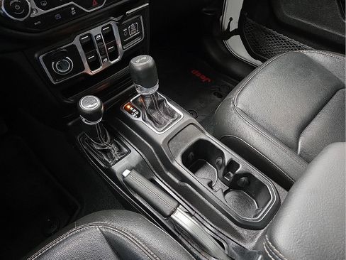 Used 2022 Jeep Wrangler Unlimited Sahara 4xe w/ Cold Weather Group image 25