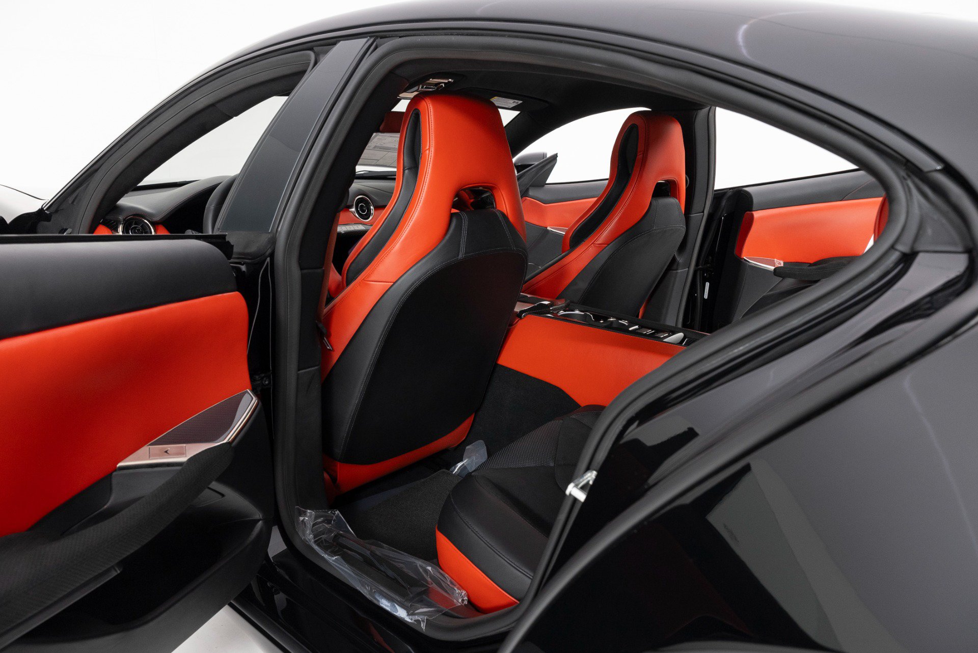Used 2025 Karma Revero Luxury RWD image 32