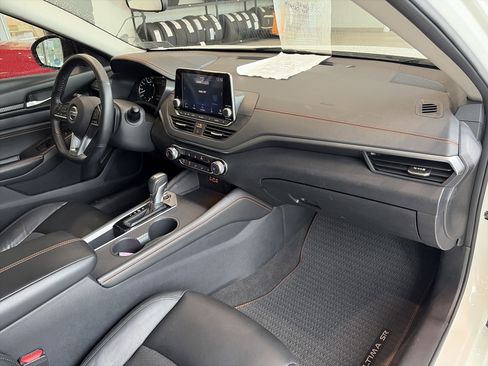 Used 2021 Nissan Altima 2.5 SR w/ SR Premium Package FWD image 28