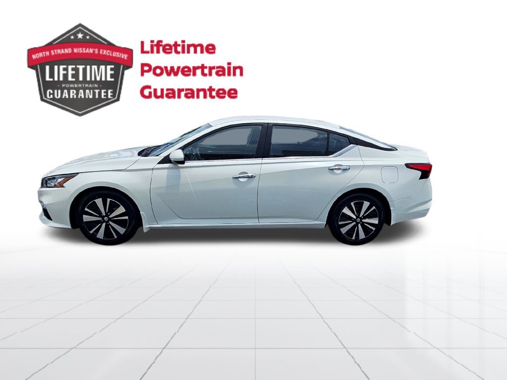 Used 2021 Nissan Altima 2.5 SV FWD image 2