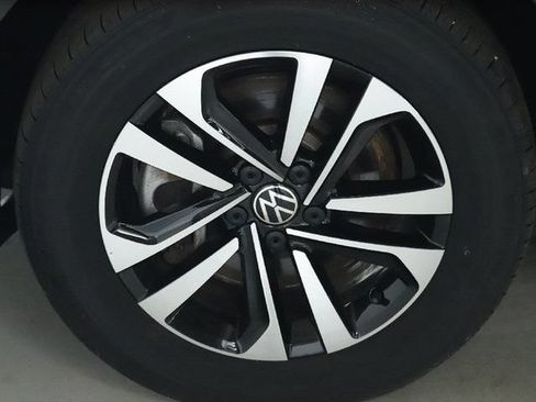 Used 2023 Volkswagen Tiguan S FWD image 37
