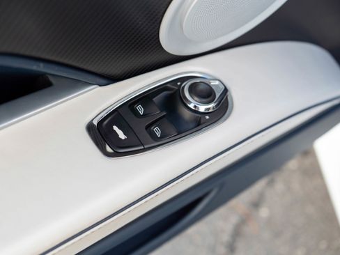 Used 2019 Aston Martin DBS Superleggera image 15