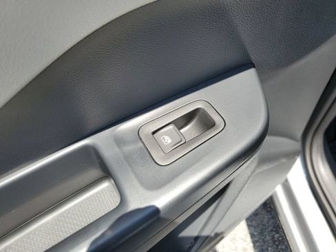 Certified 2025 Volkswagen Taos S FWD image 14