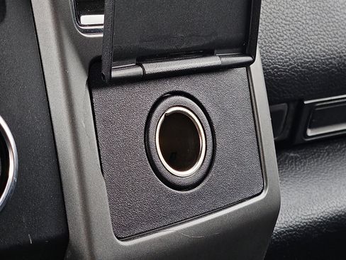 Used 2020 Ford Expedition XLT image 24