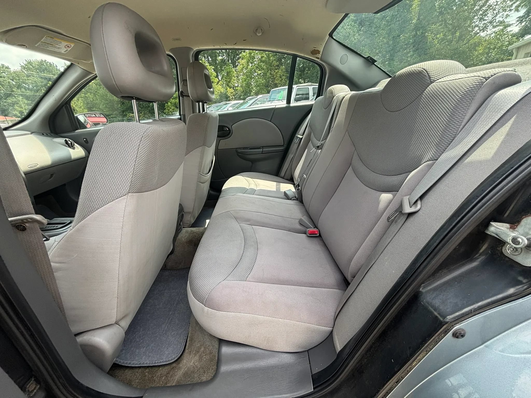 Used 2003 Saturn ION Level 2 w/ Convenience Pkg FWD image 17