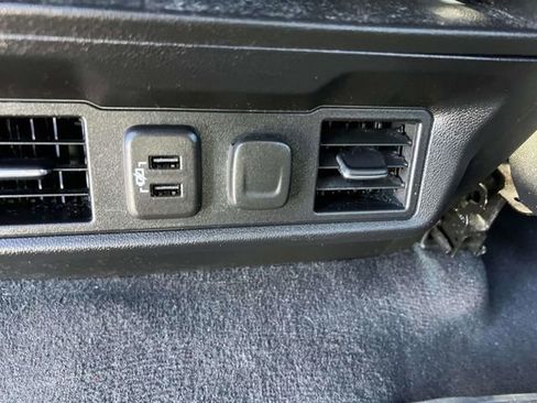 Used 2020 Chevrolet Silverado 1500 LT w/ All-Star Edition AWD/4WD image 13