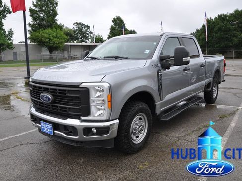 Used 2023 Ford F250 XL w/ 360-Degree Camera Package RWD image 1