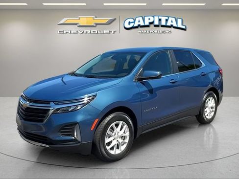 Used 2024 Chevrolet Equinox LT FWD image 1