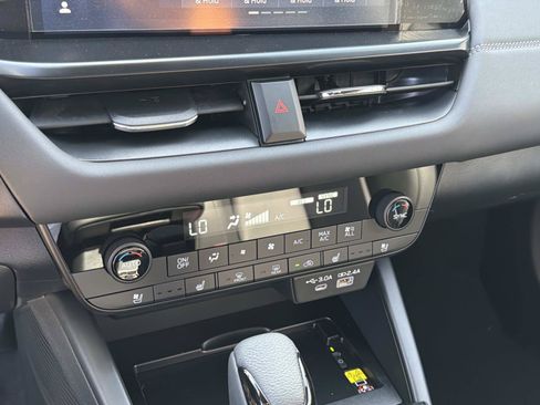 New 2026 Subaru Outback Touring AWD/4WD image 22