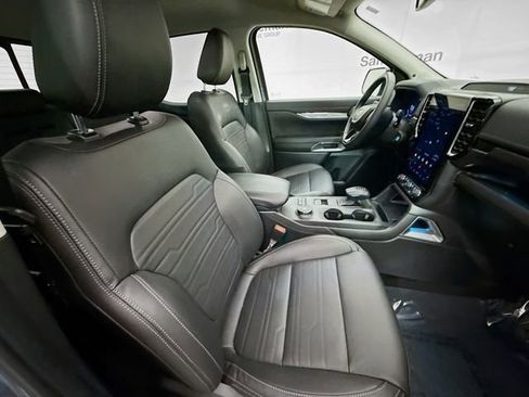 Used 2024 Ford Ranger Lariat w/ Trailer Tow Package image 28