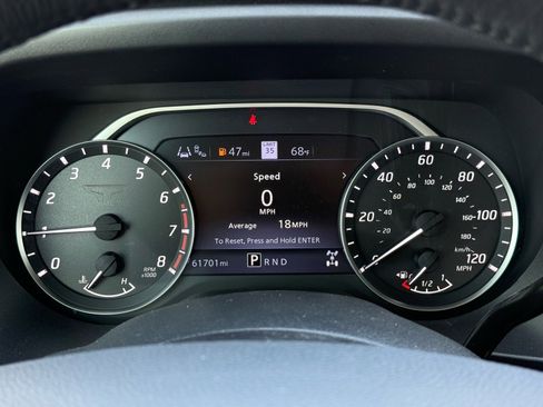 Used 2021 Nissan Titan SV w/ SV Convenience Package image 17