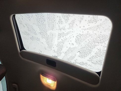 Used 2019 Subaru Impreza 2.0i Premium image 14