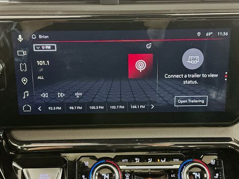 Used 2024 GMC Sierra 2500 AT4 w/ AT4 Premium Plus Package image 21