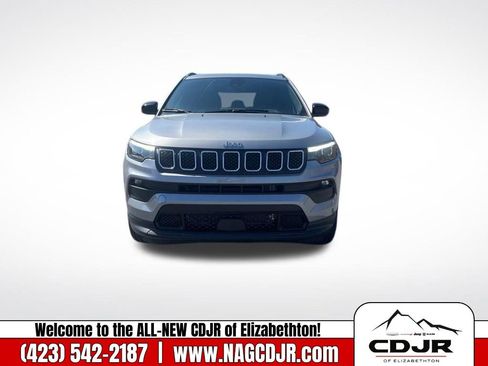 New 2023 Jeep Compass Latitude w/ Sun and Sound Group image 2