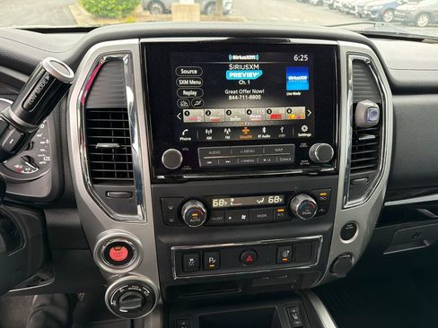 Used 2021 Nissan Titan SV w/ SV Convenience Package AWD/4WD image 28