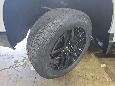 New 2026 Chevrolet Silverado 1500 LT Trail Boss AWD/4WD image 32
