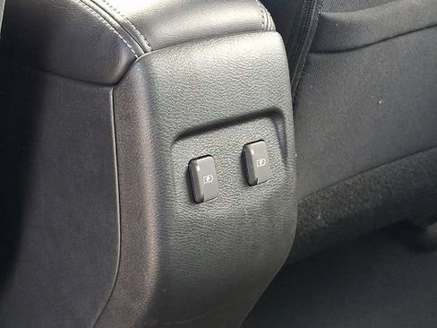 Used 2024 Nissan Kicks SV FWD image 20