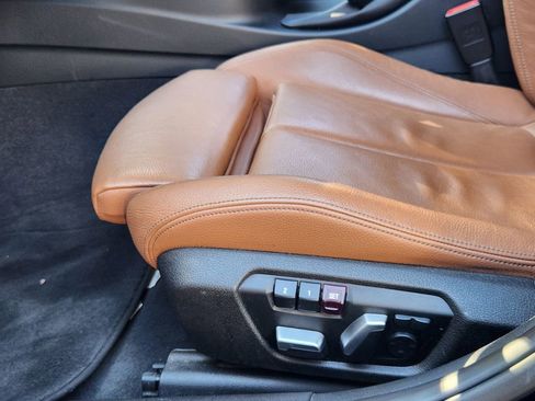 Used 2017 BMW 330i xDrive Sedan image 24