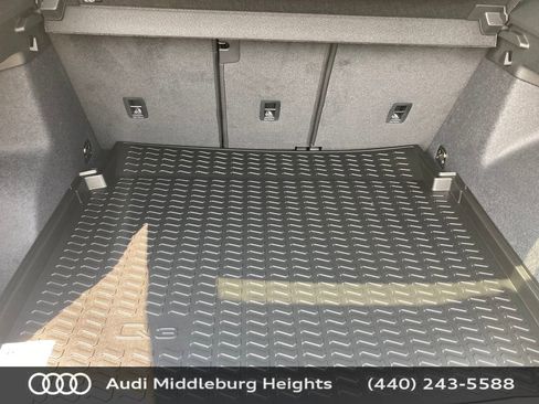 Used 2025 Audi Q3 2.0T Premium w/ Convenience Package image 28