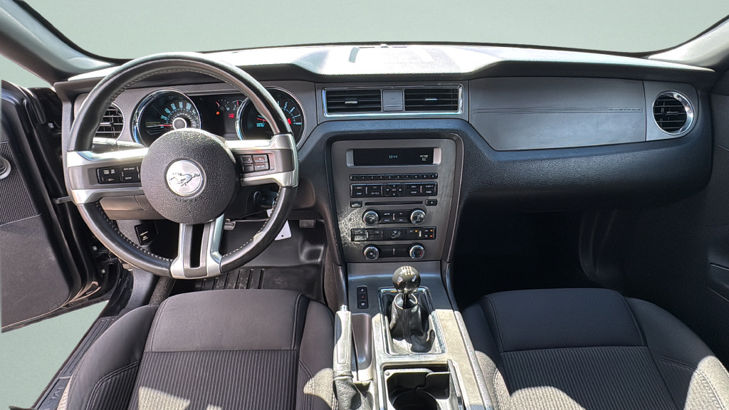 Used 2013 Ford Mustang GT RWD image 10