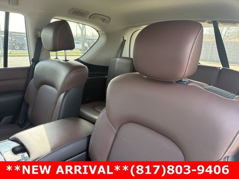 Used 2024 INFINITI QX80 Premium Select w/ Cargo Package image 11